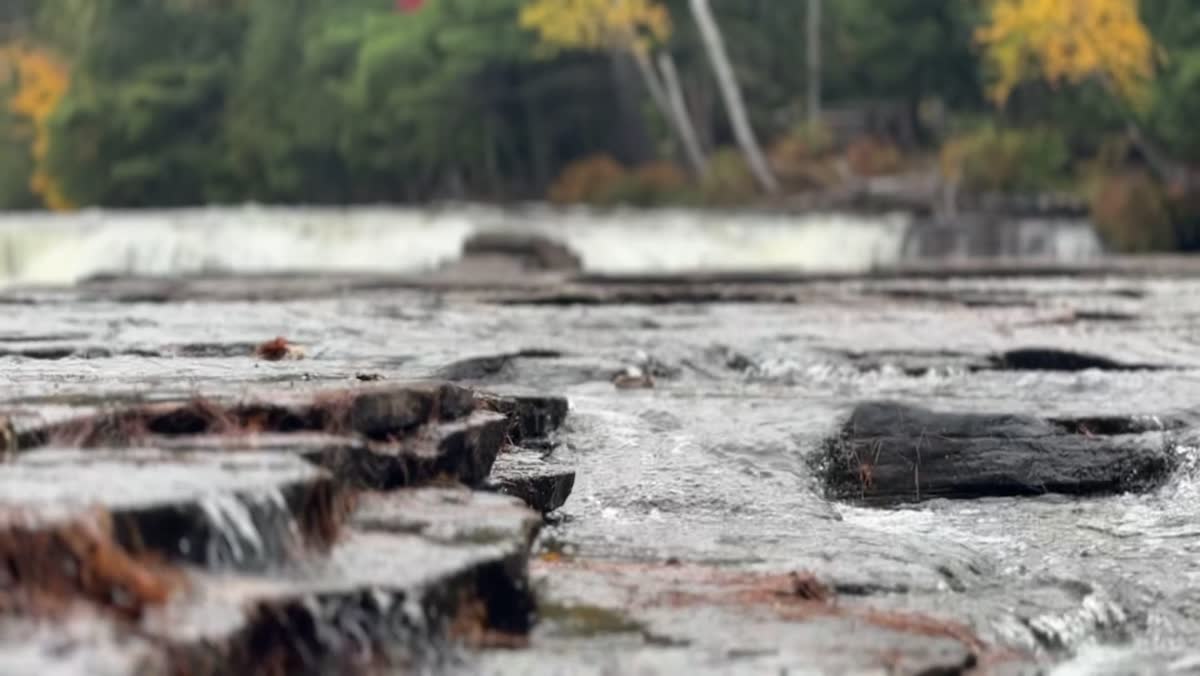 Tahquamenon Falls in autumn, Upper Peninsula